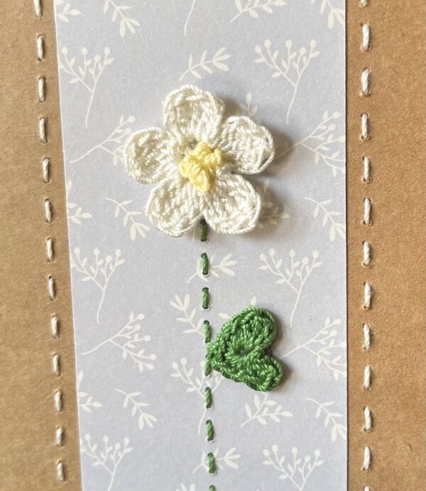 Single Flower in Neutral - Image 2