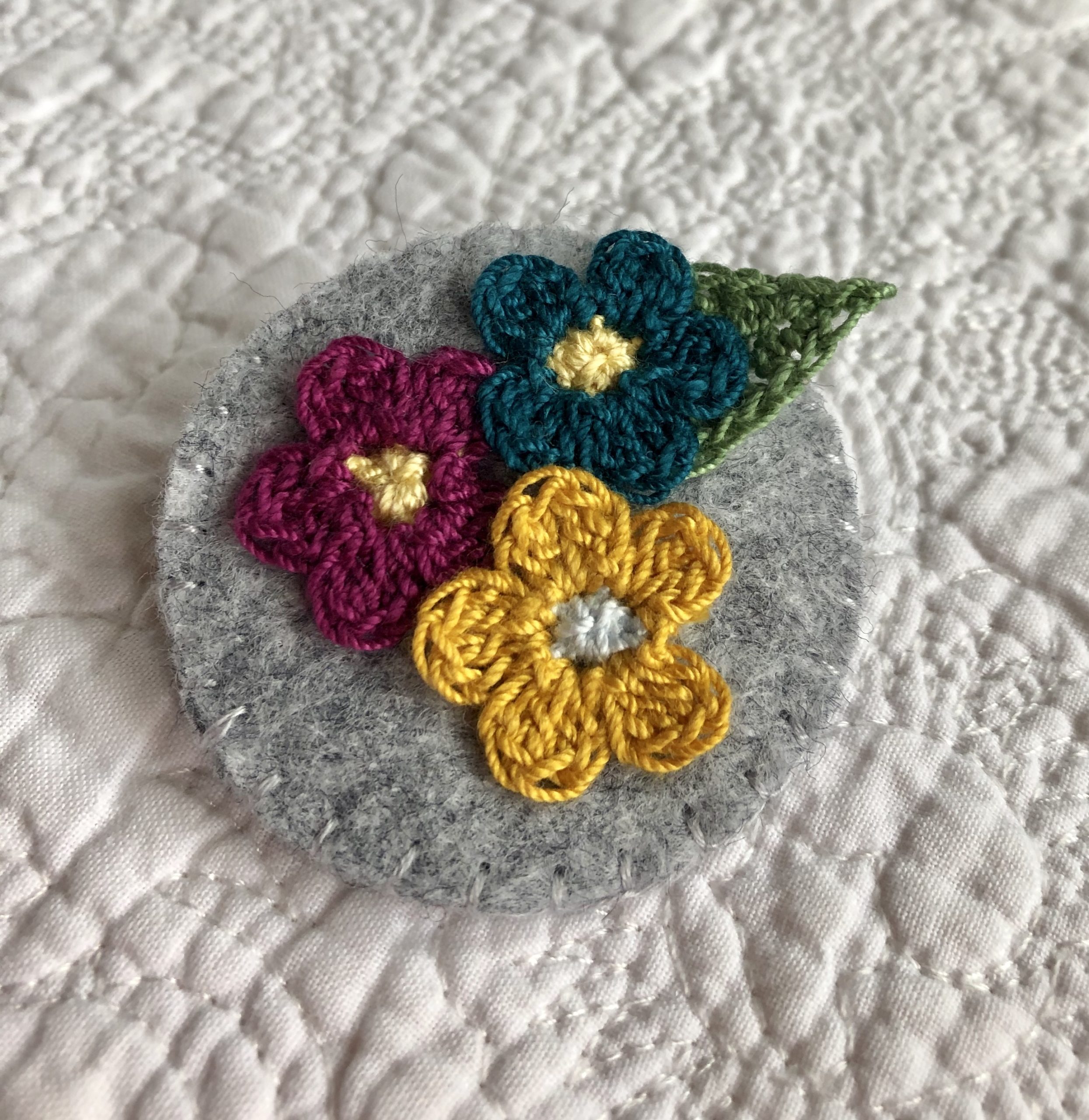 Posy of little flowers brooch.