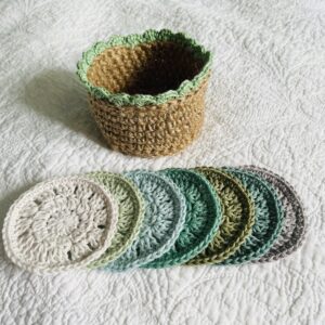 A small handmade, crocheted, jute and cotton basket containing 7 reusable facial rounds. Each facial round is made using 100% cotton in a selection of beautiful colours. They are wonderfully soft with a delicate texture. Kind on the skin and the environment.